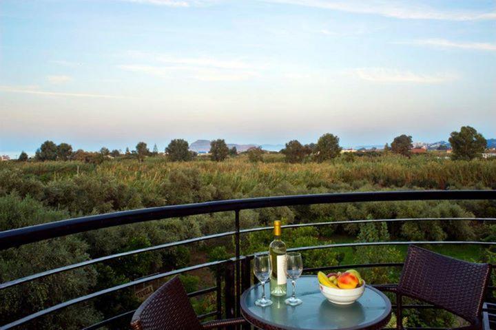 Alfa Hotel Apartments Gerani  エクステリア 写真